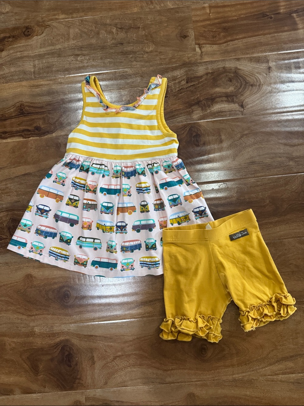 Matilda Jane top and shorties set both size 4